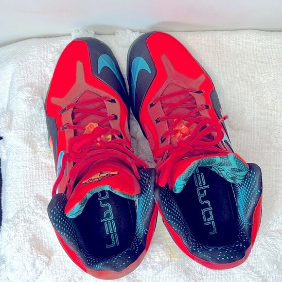 Nike LeBron 11 Elite Basketball Shoes size 13 - Picture 11 of 15